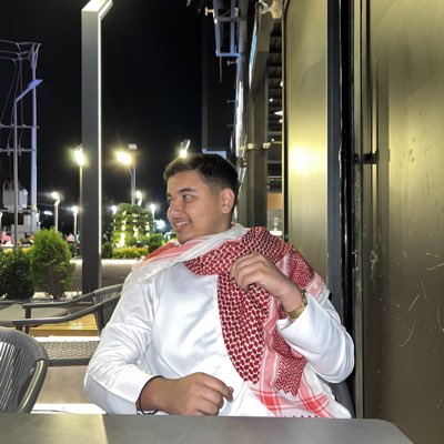 وانت بدوي ماتعلمت الرومنسيه؟🩶