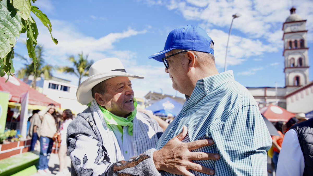 OscarBarretoTol's tweet image. Siempre estaremos muy agradecidos con la comunidad de #SantaIsabel, que hoy nos recibe para compartir sus festividades, de las cuales resaltamos la participación de las nuevas generaciones de santaisabelitas en el Primer Concurso de Catación, organizado por la @gobertolima