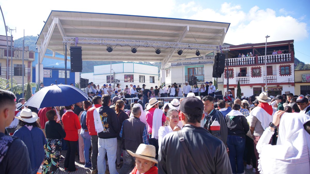 OscarBarretoTol's tweet image. Siempre estaremos muy agradecidos con la comunidad de #SantaIsabel, que hoy nos recibe para compartir sus festividades, de las cuales resaltamos la participación de las nuevas generaciones de santaisabelitas en el Primer Concurso de Catación, organizado por la @gobertolima