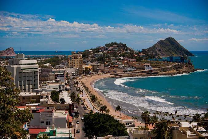 callodehacha's tweet photo. ¿Qué ciudad en México crees que tiene lo necesario para albergar los juegos olímpicos?

1. Ciudad de México
2 Guadalajara
3. Monterrey
4. Mazatlán https://t.co/ugrNuS04SA