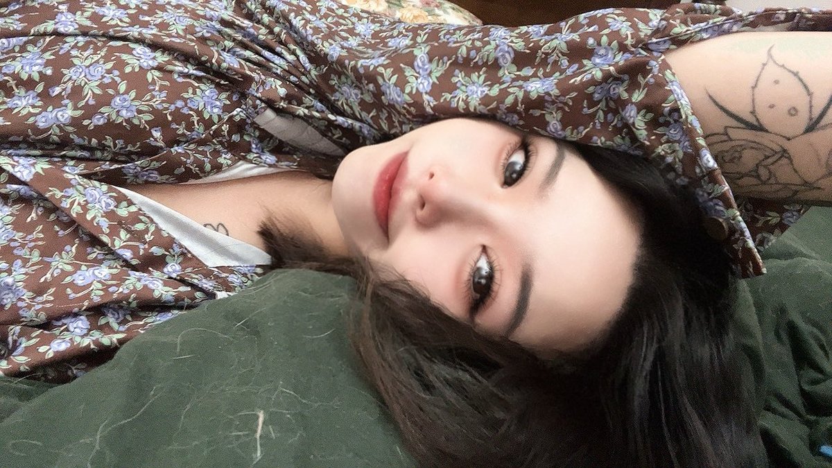 DARLENEDarlene (@juicy_atao) on Twitter photo 