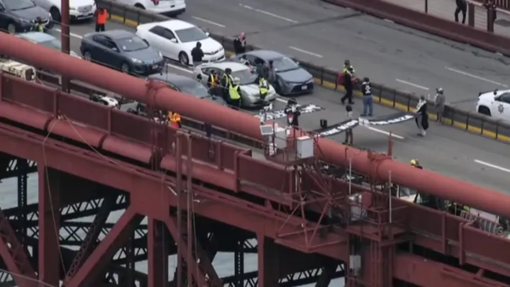 🇺🇸 26 CHARGED IN APRIL PROTEST THAT SHUT DOWN GOLDEN GATE BRIDGE

San Francisco DA Brooke Jenkins has charged 26 people in connection to the April pro-Palestine protest that blocked the Golden Gate Bridge for nearly five hours. 

Charges include felony conspiracy, false