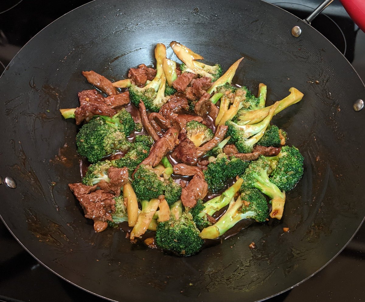 recipesallkinds's tweet photo. Beef & Broccoli
#allkindsofrecipes #testkitchen #beefandbroccoli #beef #ribeyesteak #steak #broccoli #onions #stirfry https://t.co/pI8WMJz2yn