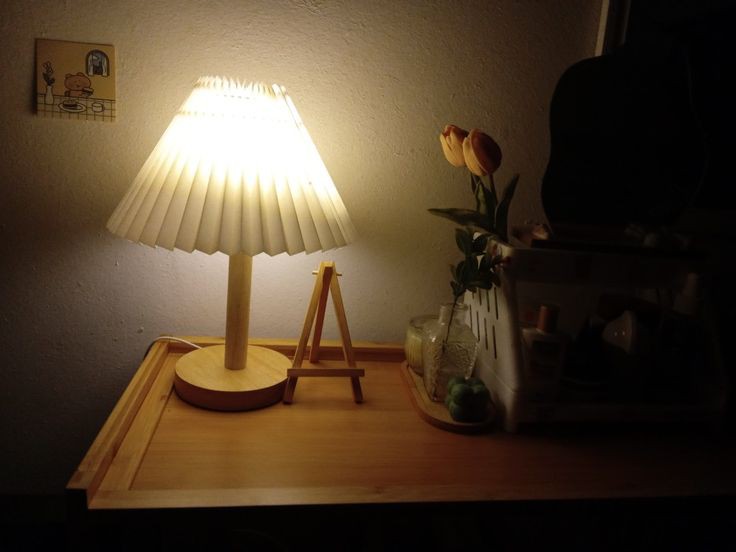 pindsf's tweet photo. PENGHUNI BARU KAMARKU UDAH DATANGGGG🙌🏻🎀 udah lama pengen akhirnya kesampaian beli hehe
.
Gak nyesel sih beli lampu tidur ini cantik BANGETTT kamarku jadi kelihatan aesthetic🌷🏻 https://t.co/wPoIJr3Eyz