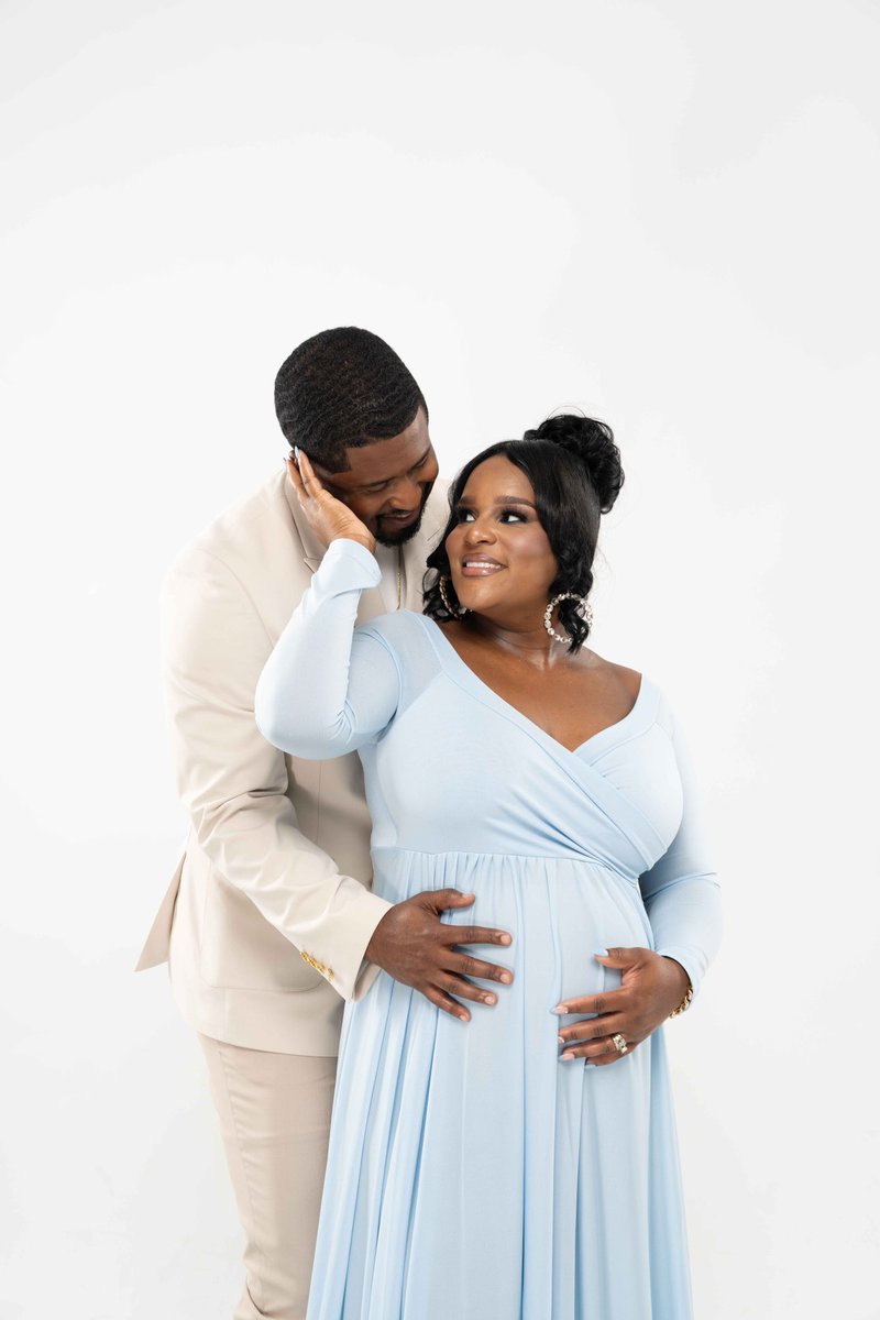 Angela Miller tweet media