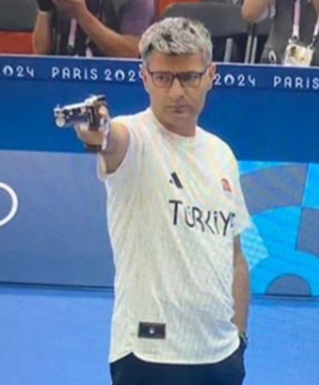 TrungTPhan's tweet photo. The 9 best photos from the Paris 2024 Olympics: https://t.co/9FiVUM5o7T