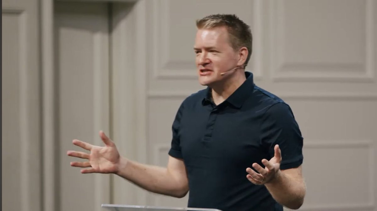 I really enjoyed speaking at Vintage Church LA this Sunday morning.

Wonderful to see 3 services packed with Gen Z seekers and followers of Christ. Met lots of lovely listeners afterwards too.

Thanks to pastor Ger Jones and family for hosting me and my family!

You can watch the