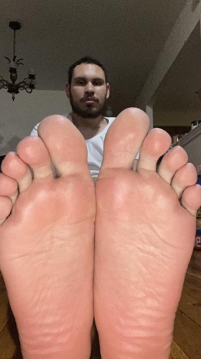 shungokusatsu98's tweet photo. My perfect soles own betas like you. On your knees foot slave

#malesoles #malefeet #gayfeet #gaysoles #gaytoes #maletoes #manfeet #mansoles #master #mantoes  #menfeet #mentoes #mensocks #mensoles #mensocks #gaysocks #socksgay #malesocks #guysocks #findom #cashmaster #cashslave https://t.co/s3E7yPcbV6