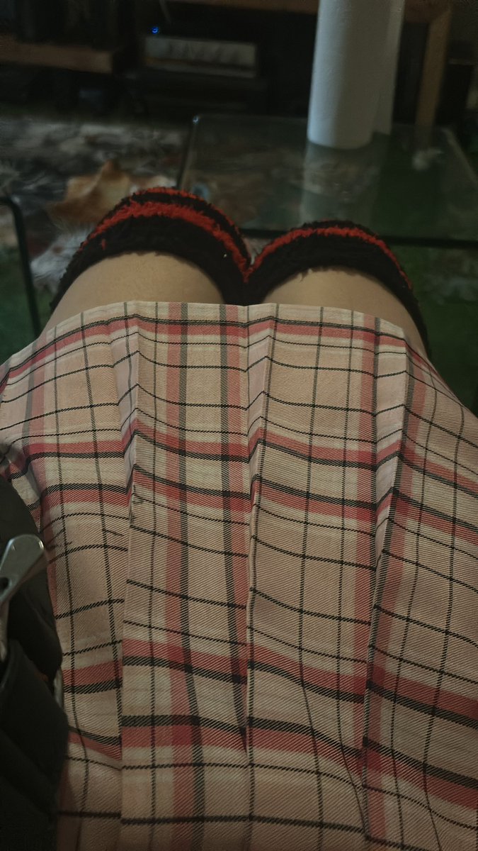 Boobles2oo3's tweet photo. Whatโs underneath the skirt. #skirt #trans #transgender #femboy #thecolorpink https://t.co/IQ9ZXVR5Cj
