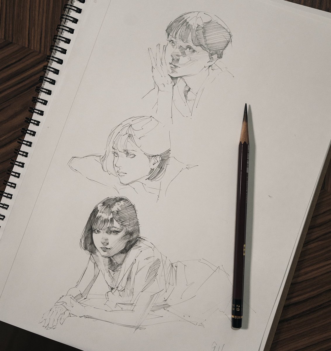 today's pencil sketch✏️ 試しにHi-uni鉛筆を買ってみました