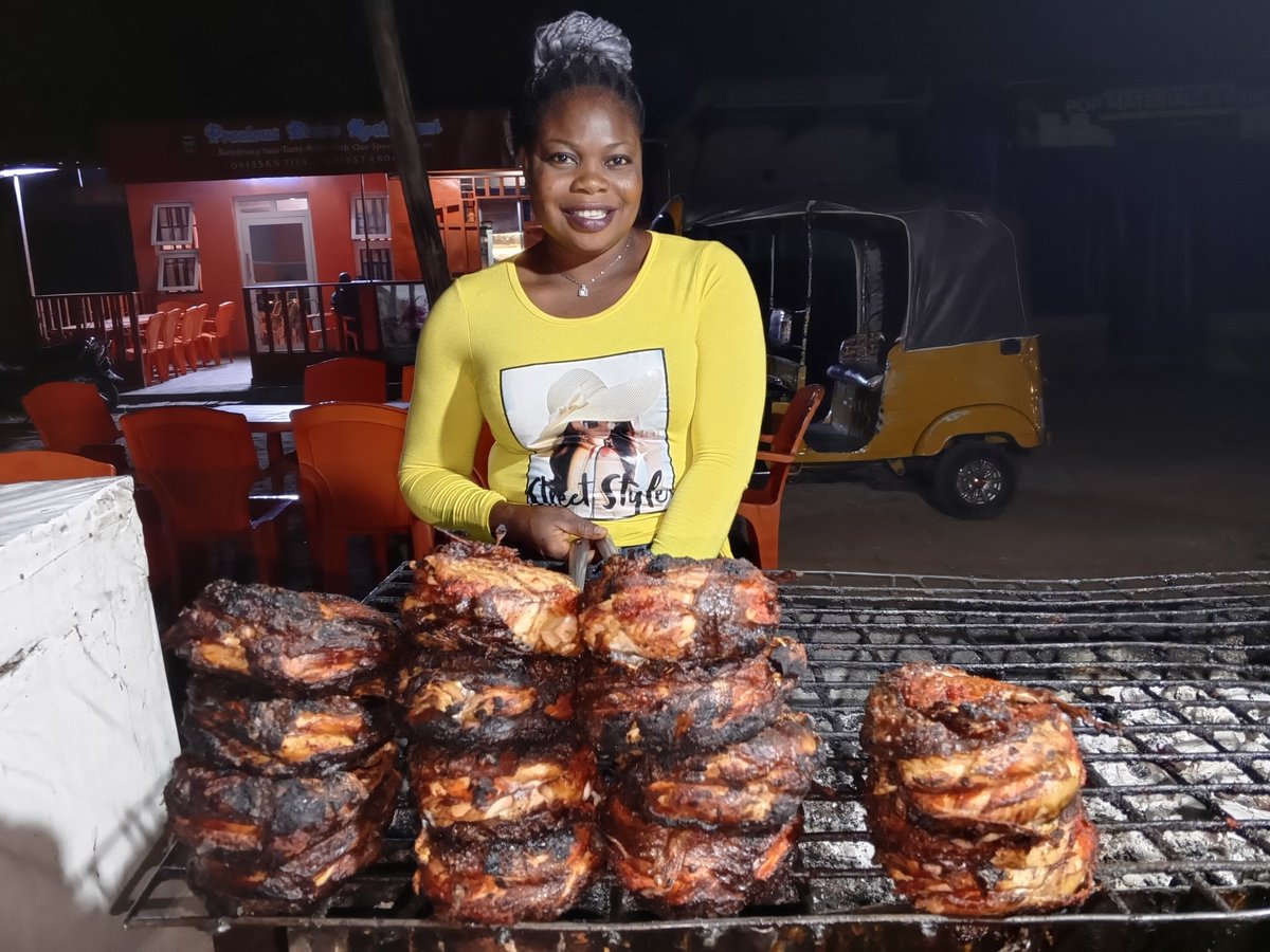 iamemmanueljp's tweet image. I haven&apos;t been talking about my business on X
This is what i do for a living guys
I operate a restaurant and fish bar .
My shop is just at the entrance of Police clinic, Jos Rd, Lafia, Nasarawa state .
I need your patronage guys.
Please your retweet will go a long way. 
Nagode.