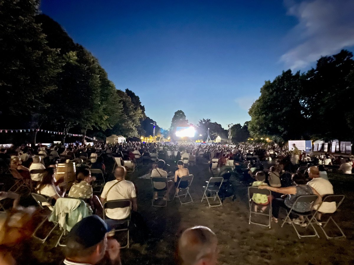 Nous étions nombreux lors de cette soirée riche en émotions clôturant les #JeuxOlympiques au jardin de la ménagerie, site de célébration  de #Paris2024 au centre ville de #Sceaux. Merci à tous 🙏🏻rendez-vous le 28 août au château de l’Amiral pour les #JeuxParaOlympiques2024 !