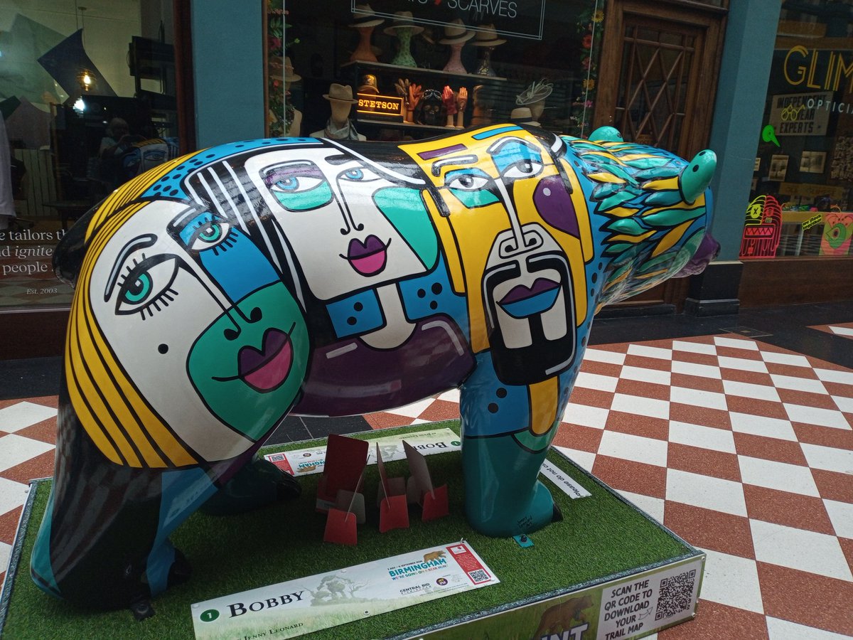 TheCountessa's tweet photo. Birmingham Bear Hunt - Bobby Bear. @wildinart https://t.co/1430jtEIbj