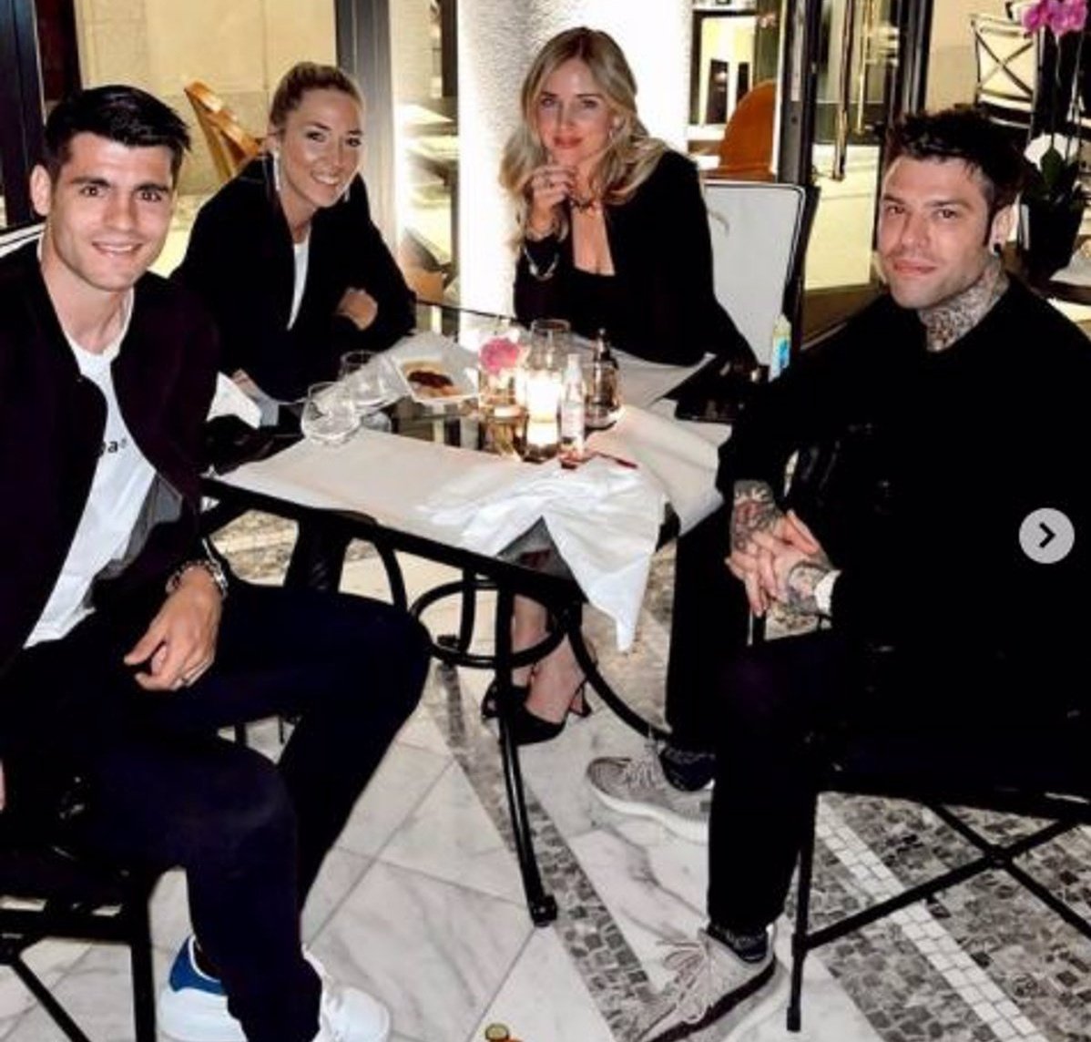 La ruptura de Alice Campello y Álvaro Morata me recuerda a la de Chiara Ferragni y Fedez. Parejas que por redes son aparentemente perfectas e idílicas pero que de repente un día rompen y todos nos quedamos descolocados. 

Nunca se sabe lo que ocurre dentro de una casa.
