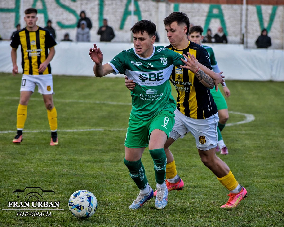 Urban_Fran's tweet photo. 🏆 #LigadelSur • Clausura 2024

• Primera A - Fecha 3

⚽️ #BellaVista 🇳🇬 1️⃣ (F. Aguirre e/c) - #Olimpo 🟡⚫️ 1️⃣ (Mateo Rodríguez)

🔴 Pablo Mungo (BV) - Gianfranco Rossi (Oli) https://t.co/59N5fwj1up