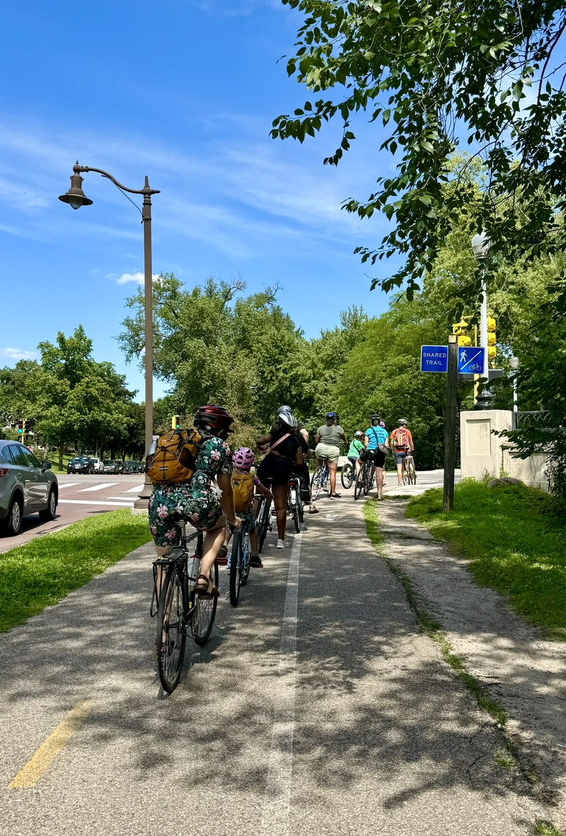 LauraGMitchell's tweet photo. Minneapolis friends: Do you know about the Southside Greenway?

1) Read up (link below)
2) Sign the letter of support
3) Join us on a future group ride

https://t.co/RzjDsYr2Sl https://t.co/wV5OgKfiY7