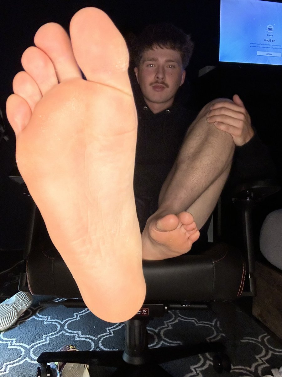 Customs tonight for you filthy gooners😈