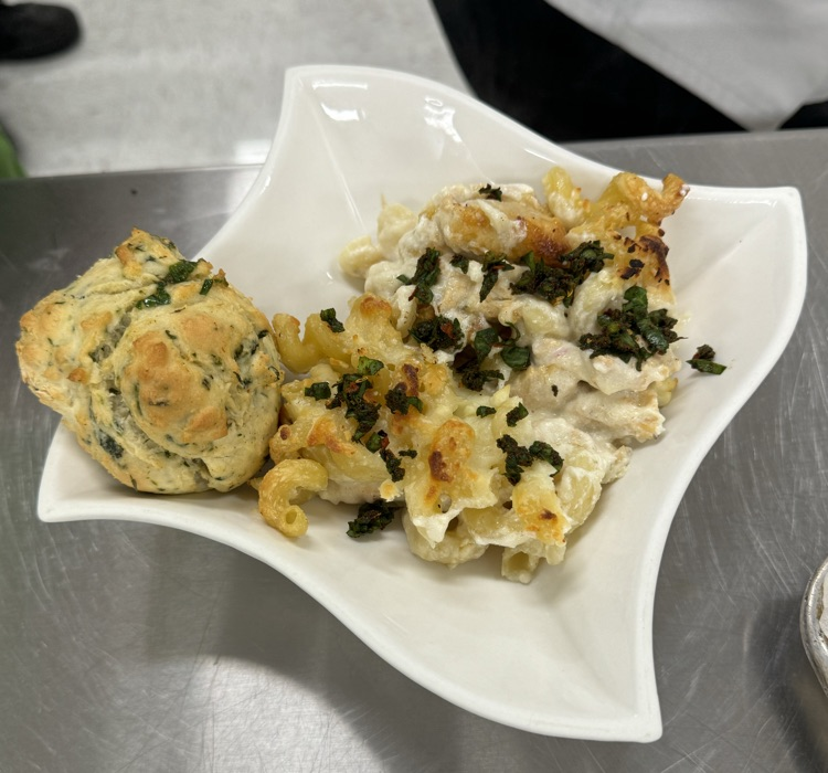 GreeneTechCtr's tweet photo. Advanced culinary arts students heated up the competition this week as they showcased their food preparation skills for our new instructor. Both meals were a feast for the eyes and palate. 
#culinaryarts #gtcworkready https://t.co/PVvj344bwY