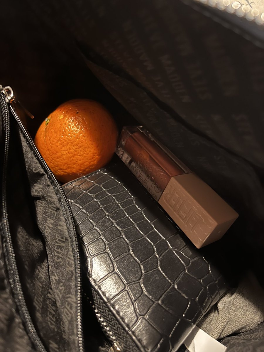 La cartera de las chicas lindas