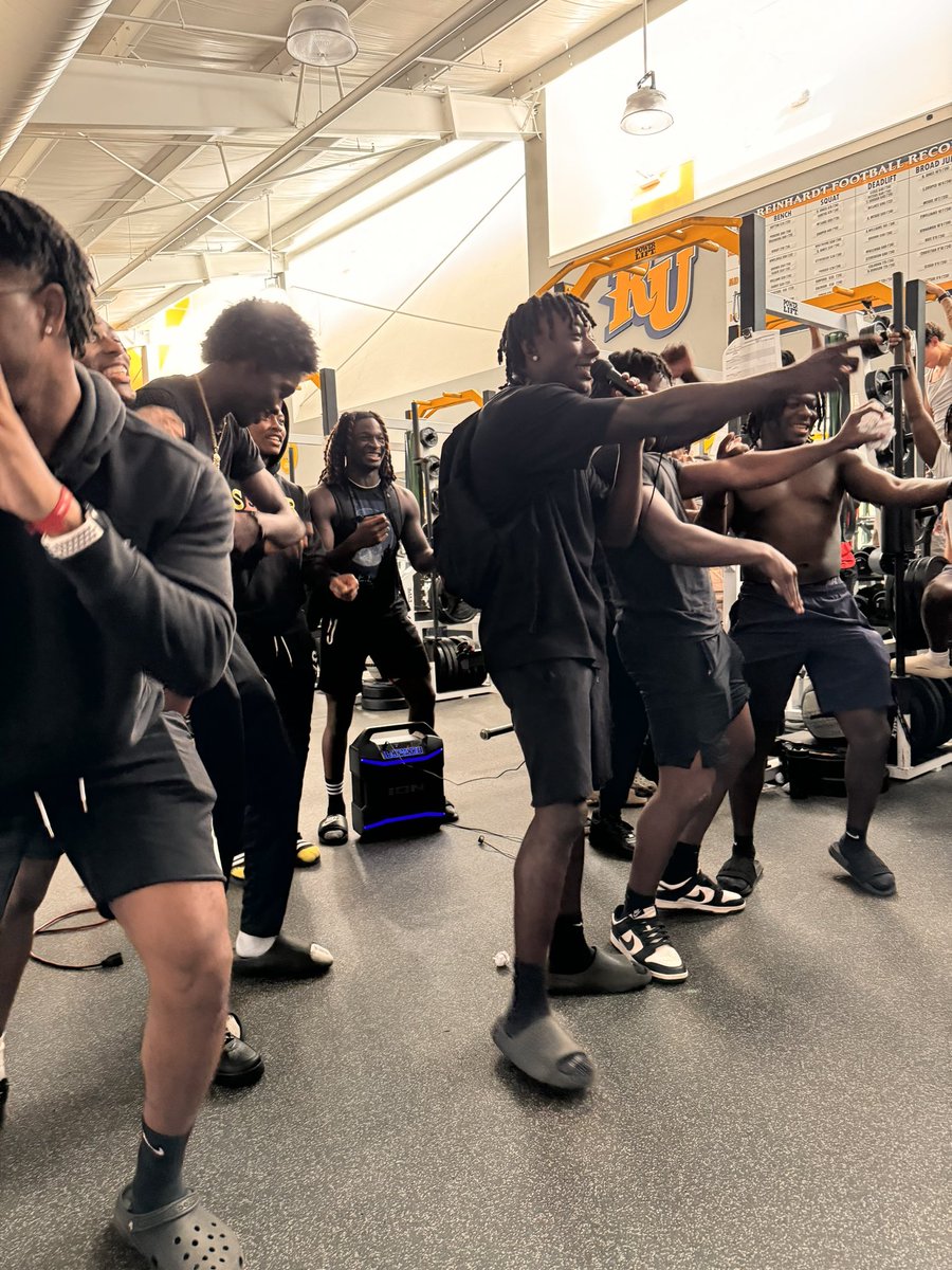 Reinhardt Football tweet media