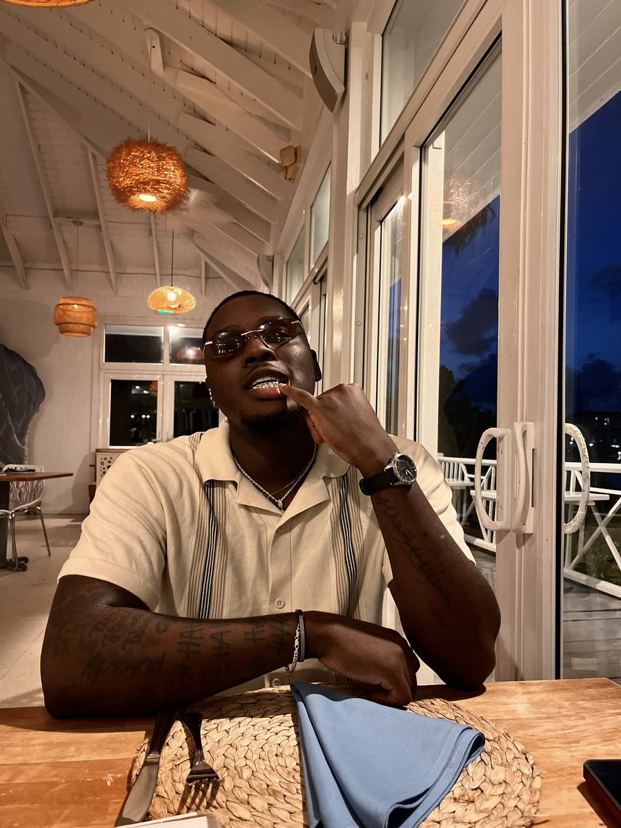 pxtcakeszn's tweet photo. 🦍👍🏿 https://t.co/1xEqpk3WhV