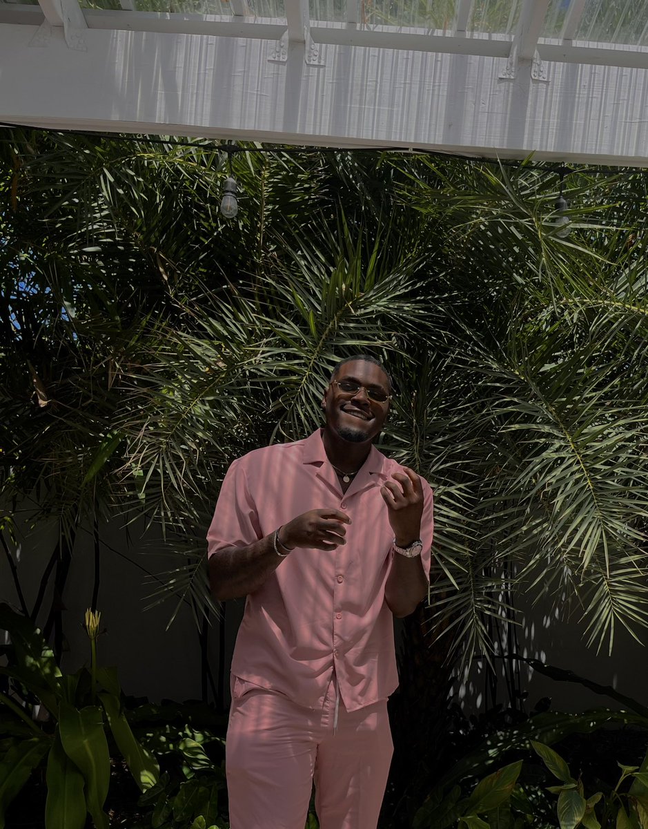 pxtcakeszn's tweet photo. 🦍👍🏿 https://t.co/1xEqpk3WhV
