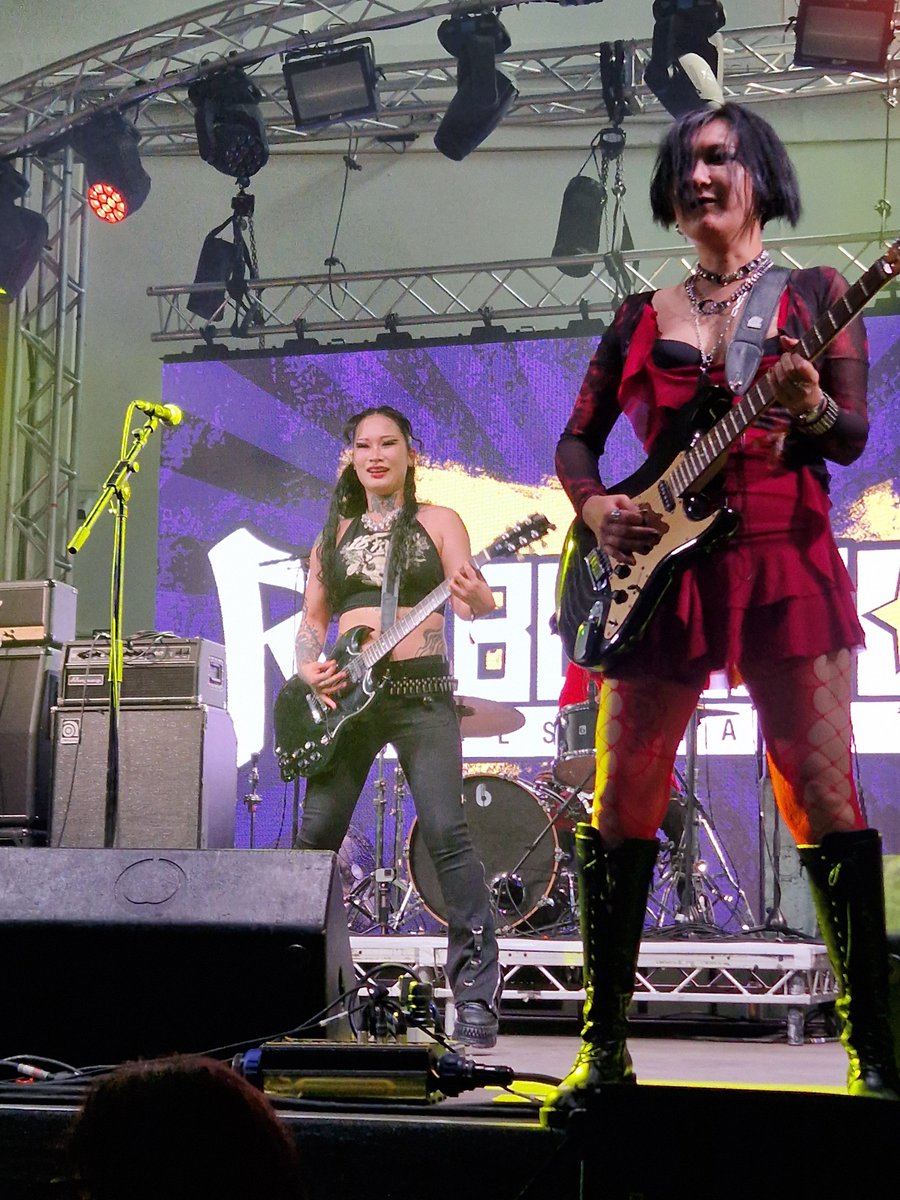 loudwomenclub's tweet photo. Stacy Norman joined us in Blackpool last weekend for @Rebellionfest โ here's the first of her reviews, covering Thursday's bands: @avoidinyou @_titsupband #Chaos8, #YurMum, @18Fevers, @TheMeffs, #EmilyFlea, and #HalfNakedHeadline
https://t.co/aCcx8vxAQ5 https://t.co/BRnfWZWKfZ
