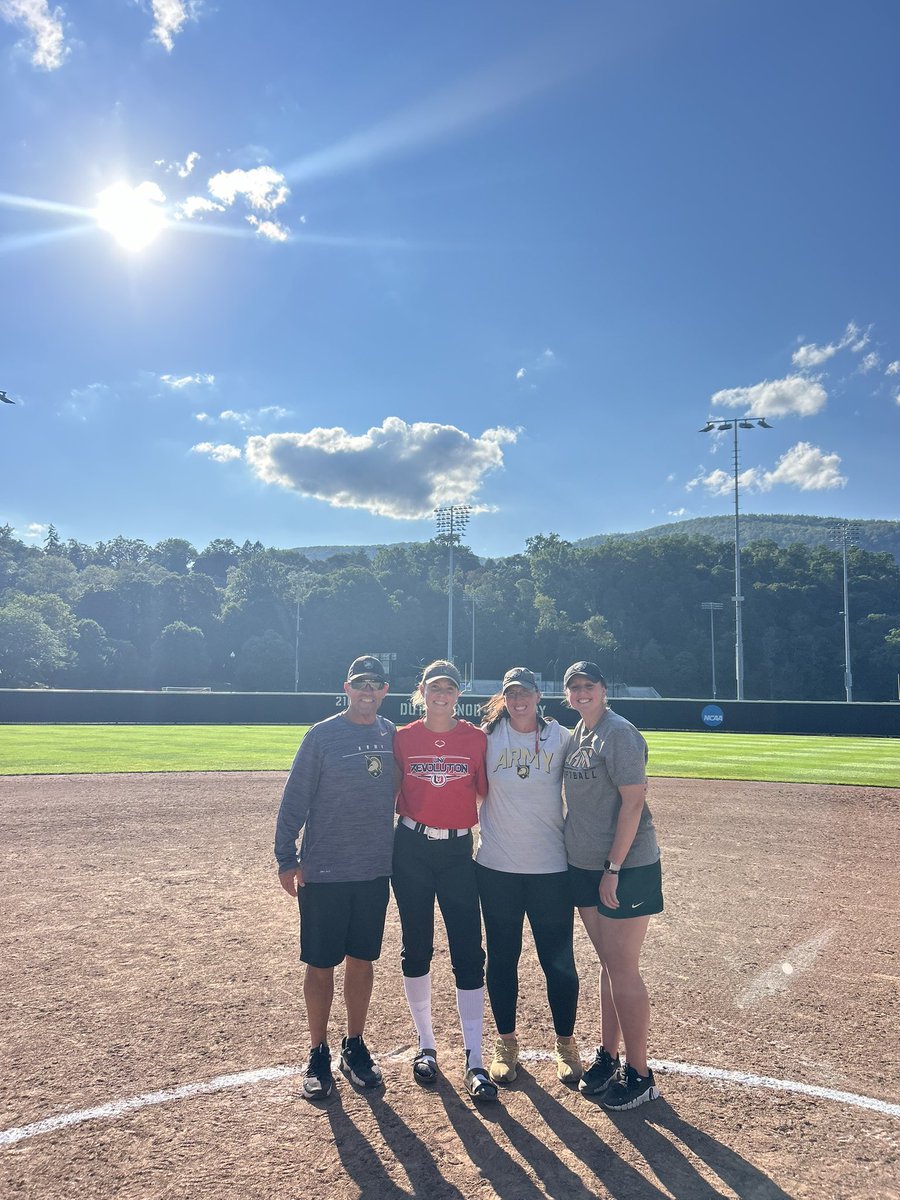 Ashlyn Wright tweet media