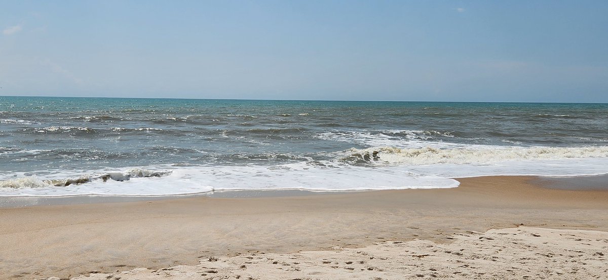 SailorsChild's tweet photo. It's much calmer today, still places flooded from #Debby. We kept power on the island but went out at home. 🤦Don't want to leave, reality calls. # Topsail NTB https://t.co/fAYkOuvjTN