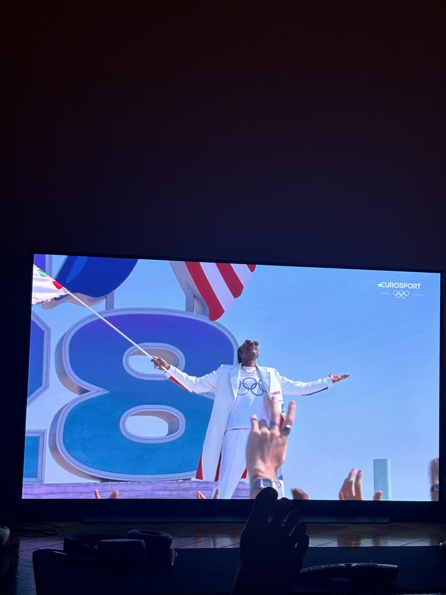 balletsonye's tweet photo. #LA2028 #snoopdog #진짜서커스 어뜨케 LA 올림픽 궁금해 https://t.co/bl1Xwesq0p