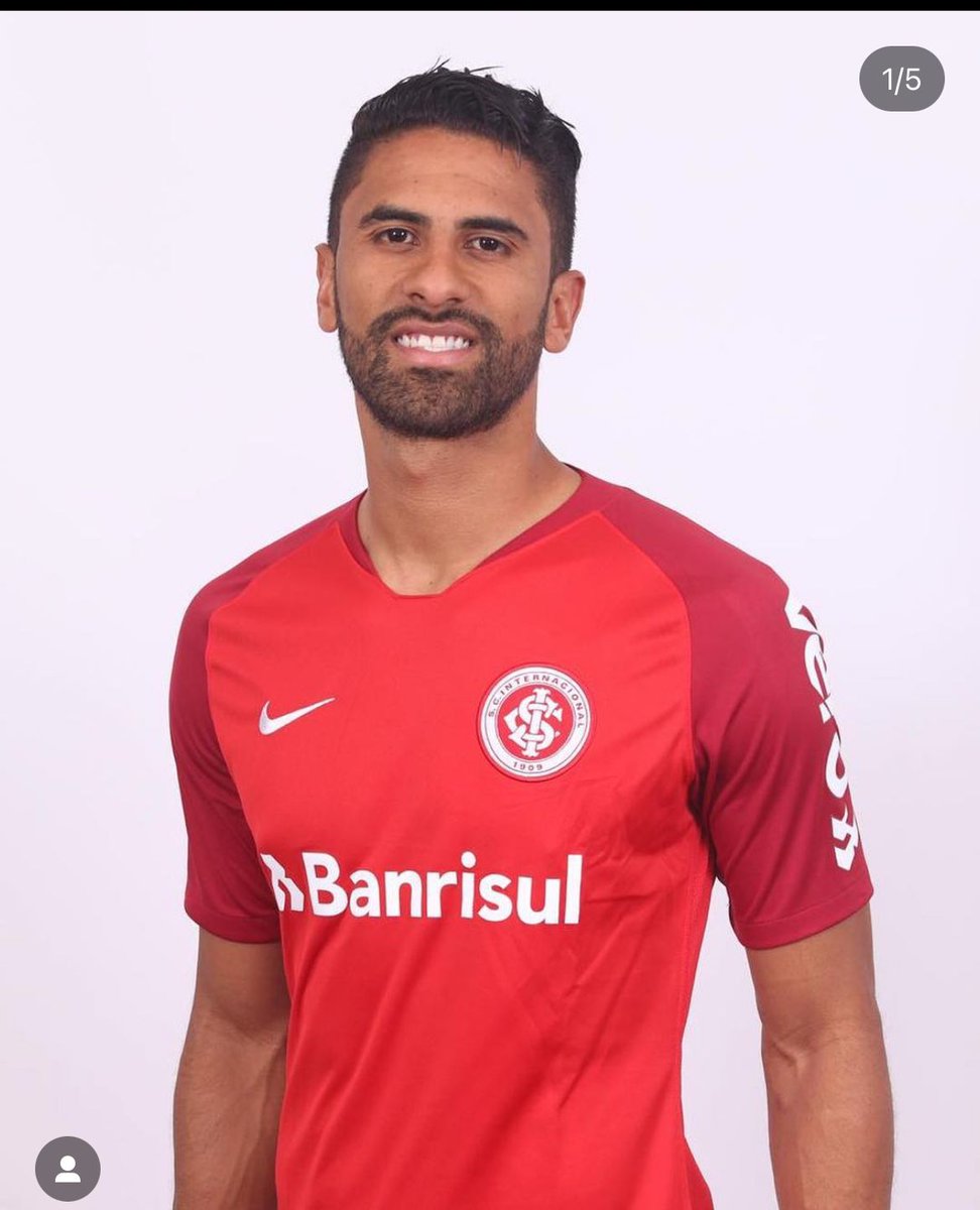 OSamukaCruz's tweet photo. Sdds de quando o @SCInternacional tinha um atacante letal... https://t.co/FAl0Mh2lHf