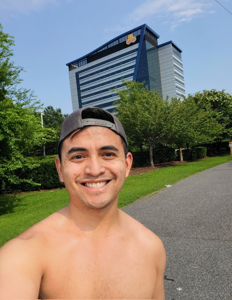 EffenHowie 🐧 tweet media