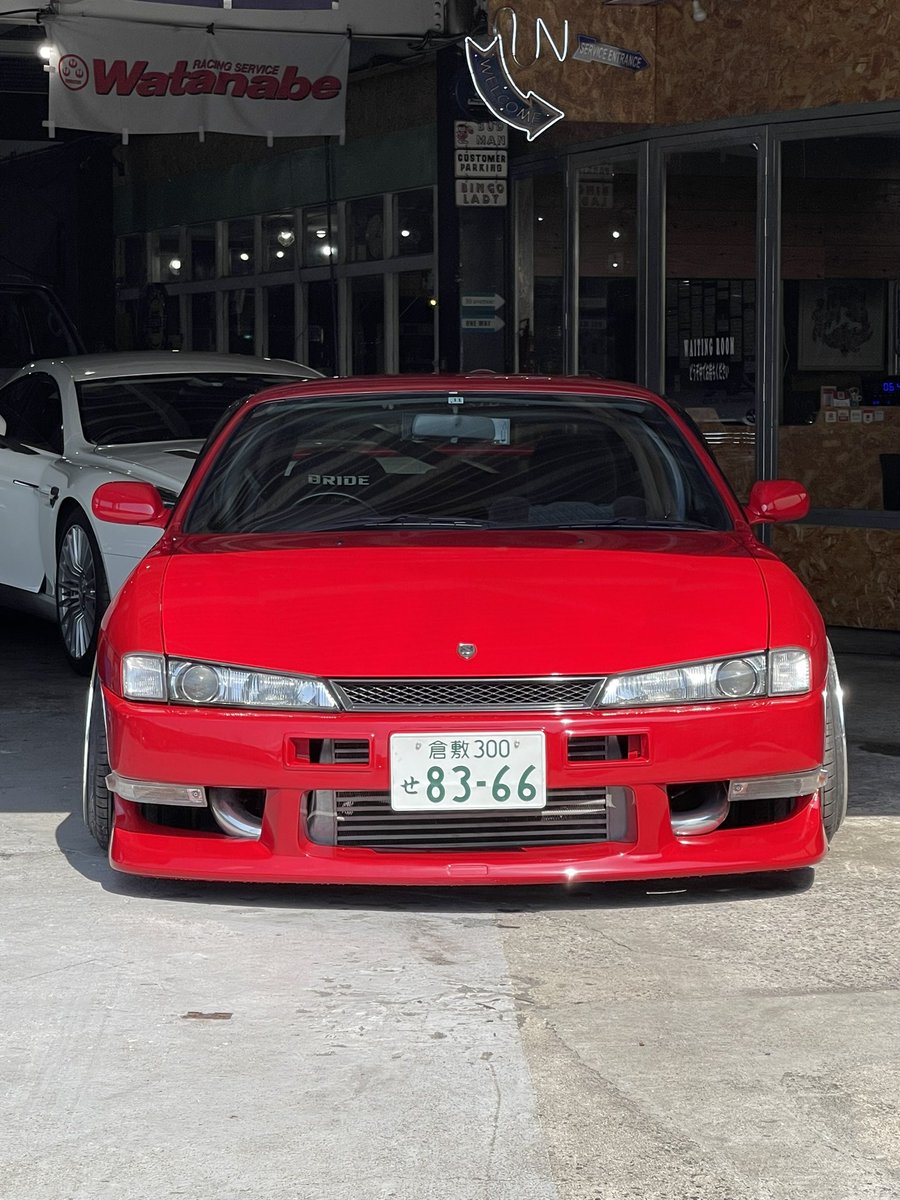 kotetsu_117117's tweet photo. 事故から約1年ぶりにシルビアが仕様変更と共に戻ってきました🫡
バイブラントレッド全塗装
フロント　K-STYLEもしくはGPスポーツTYPEⅡ？
サイド、リア　GPスポーツTYPE R
前後20mm叩き出し、インナー加工
ハイマウントスムージング
大好きな2000年初期の雰囲気を少しでも出せれたかなと思います👀 https://t.co/Ii4jbvCj9N