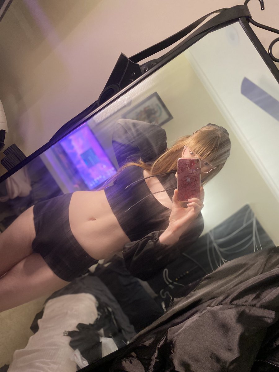 Don’t really wear crop tops, so trying something different