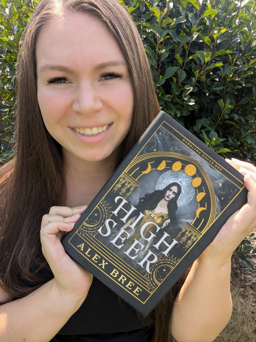Fate threatened to take everything from Aurienne, but she would be the master of her destiny. Even if it turned her into a monster. 
✨ Unique magic
🧭 Fantastical worldbuilding 
📜 Prophecies of destruction 
💀 Curses 
❤️‍🔥 Romantic subplots 
#reading #books #darkfantasy  #spfbox