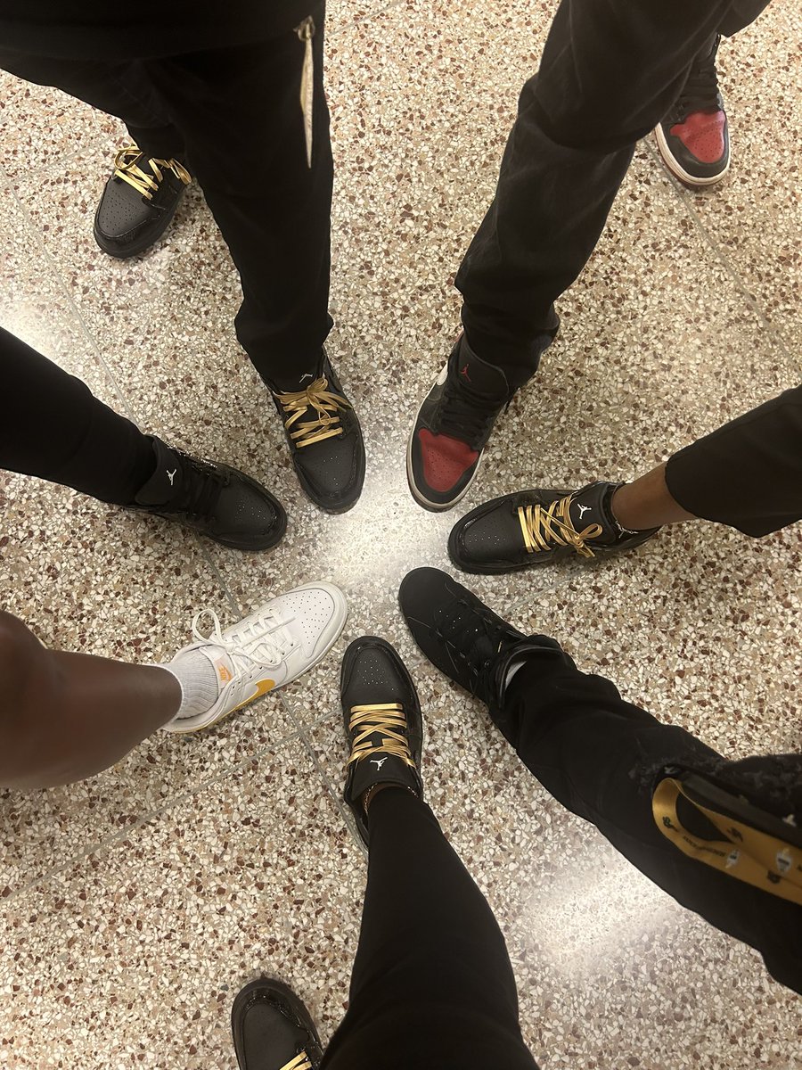 Arlington Middle School tweet media