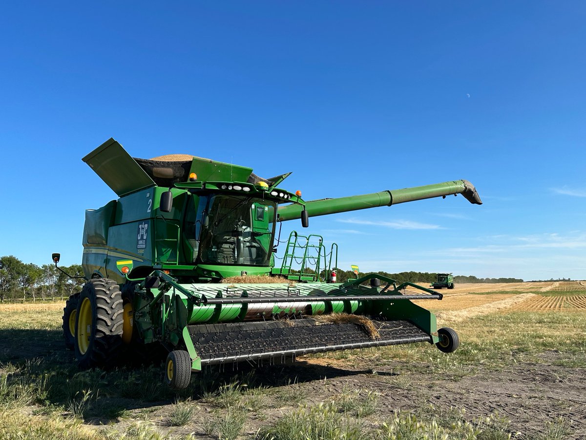 Not every year you start Harvest on your birthday, but it’s go time! 
Happy birthday to me ! 🌾 
#growwinterwheat #harvest24