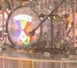 Fx37738008's tweet photo. Lucifer Rising #ParisOlympics2024
Cérémonie De Clôture des Jeux olympiques
L'ascension de Lucifer
🎬#LuciferRising (1972) #KennethAnger #Thelema
logo "bomber" 🎞️Lucifer Rising
logo sur la 🥁du groupe 🇫🇷 #Phoenix JO
#Phénix : oiseau mythique 🐦🔥 https://t.co/FNbn8GTjuU