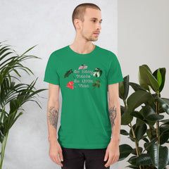 tocametee's tweet image. Celebrate your love for greenery with TocameTee.com's latest original! Our exclusive tee features a vibrant collage of your favorite plants, from Alocasia to Monstera. It’s the perfect way to embrace your plant obsession, even with a busy schedule.