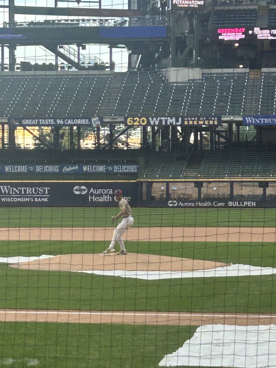 FondyLegion's tweet image. Max Bauer on the mound ! Let's go !