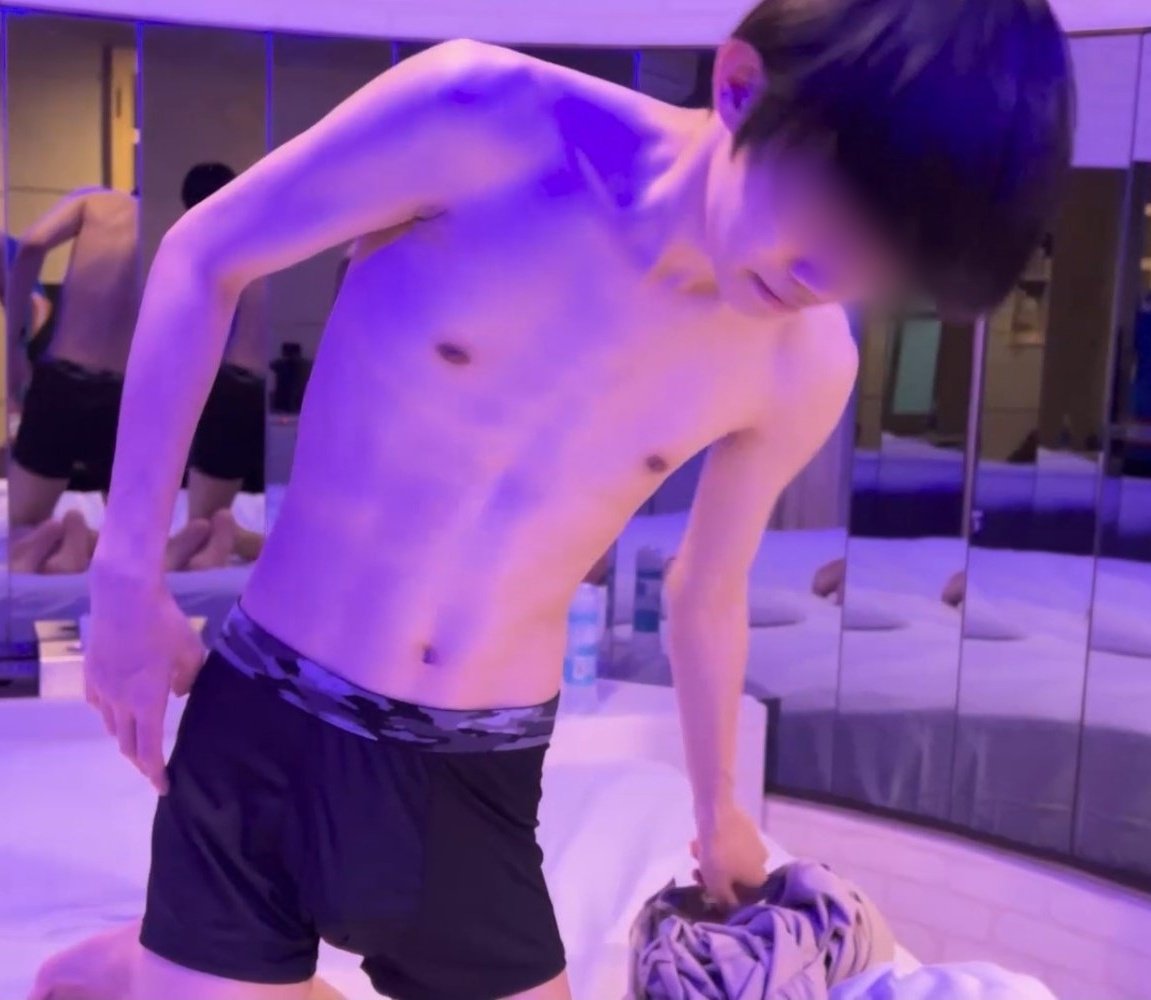 ゆき（なまお） on X: 19歳のイケメン大学生掘った 動画載せてるから見てね！ 鏡張りのとこだから編集大変だったけど  ケツイキ、トコロテンとかしてて めちゃくちゃエロかった😌 お相手さん顔モザイクなしだよ！ t.coPzyWJXBfSr  t.coX6L6Iihdk3  X