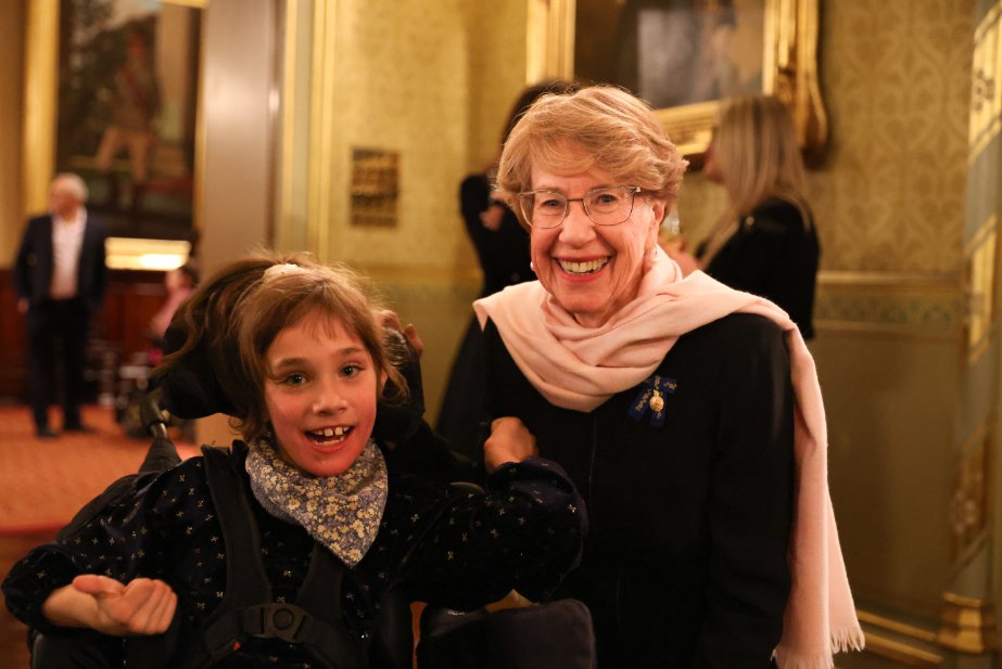 Researchers and honoured guests of the Kids Neuroscience Centre were joined by patients and families at Government House to celebrate 25 years of #peadiatricresearch 🔬transforming the lives of children with neurological conditions🧠👨‍👩‍👧‍👦

➡️Read more - kr.schn.health.nsw.gov.au/articles/2024/…