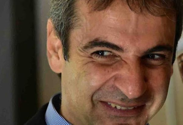 από ποιο κόμμα είσαι φίλε;😶‍🌫️ tweet media