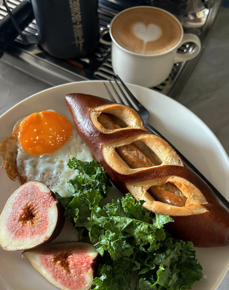 Lorna (@pollowers0301) on Twitter photo 