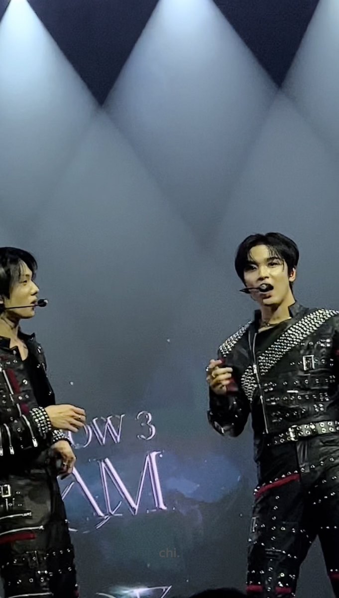 haesgom's tweet photo. here’s my pov while jaemin was trying to figure out the word “ako” 😭

i even pointed at my nose to tell him the second syllable is “ko” HAHAHAH haechan was also invested, then he understood what i was trying to say PLS i also gave him a thumbs up after he got it!

#TDS3inManila https://t.co/LvH7dFhqxl