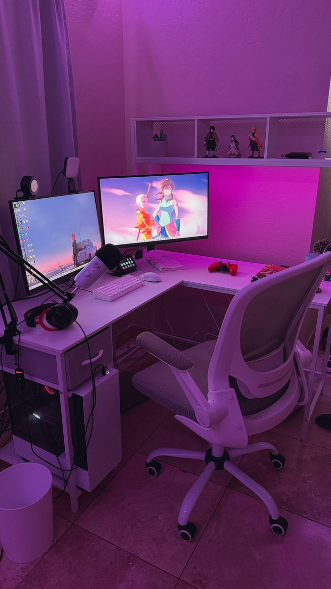 Pothias's tweet photo. new setup ✨ https://t.co/G8LIaFaL6v