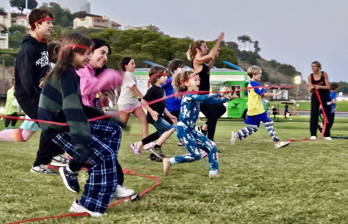 electriKIDS's tweet photo. City Park &amp; Rec departments are under-appreciated gems! The City of RPV holds free movie nights for families. We provide the pre-movie activities. Good old-fashioned fun. @CityofRPV 
#community #parks https://t.co/IV2Uujkl3n