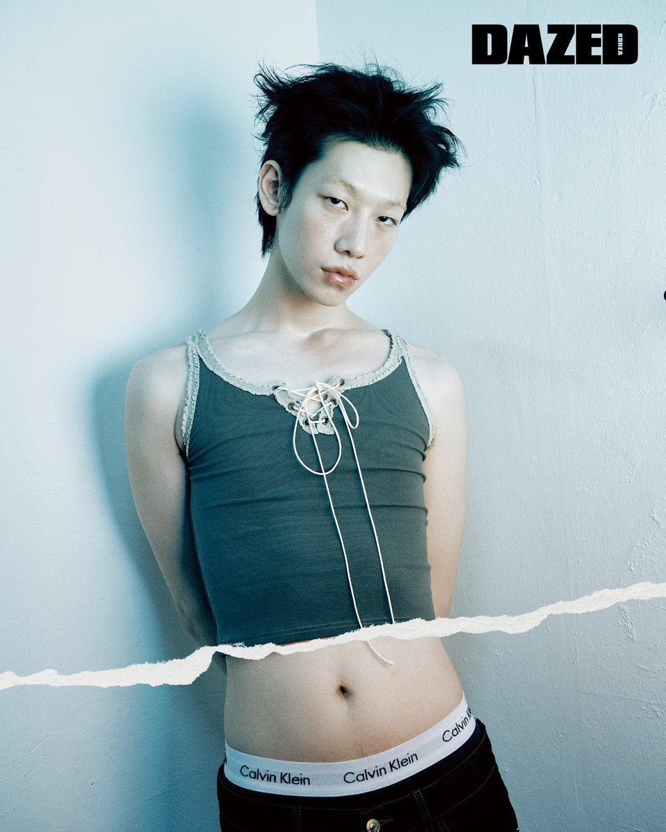 DazedKorea's tweet photo. CROP THE HEATWAVES

잘라내고 싶어 뭐든지, 다만 이 여름만큼은 잘리지 않게.

#MaisonMargiela #메종마르지엘라 #IDTS #Hermes #에르메스 #Orgasm #오르가즘  #rickowens #릭오웬스 #lecyto #레씨토 #cos #코스 

더 많은 콘텐츠는 <데이즈드> 뷰티 에디션과 디지털에서 확인하세요. https://t.co/U2Wl7SpOxS