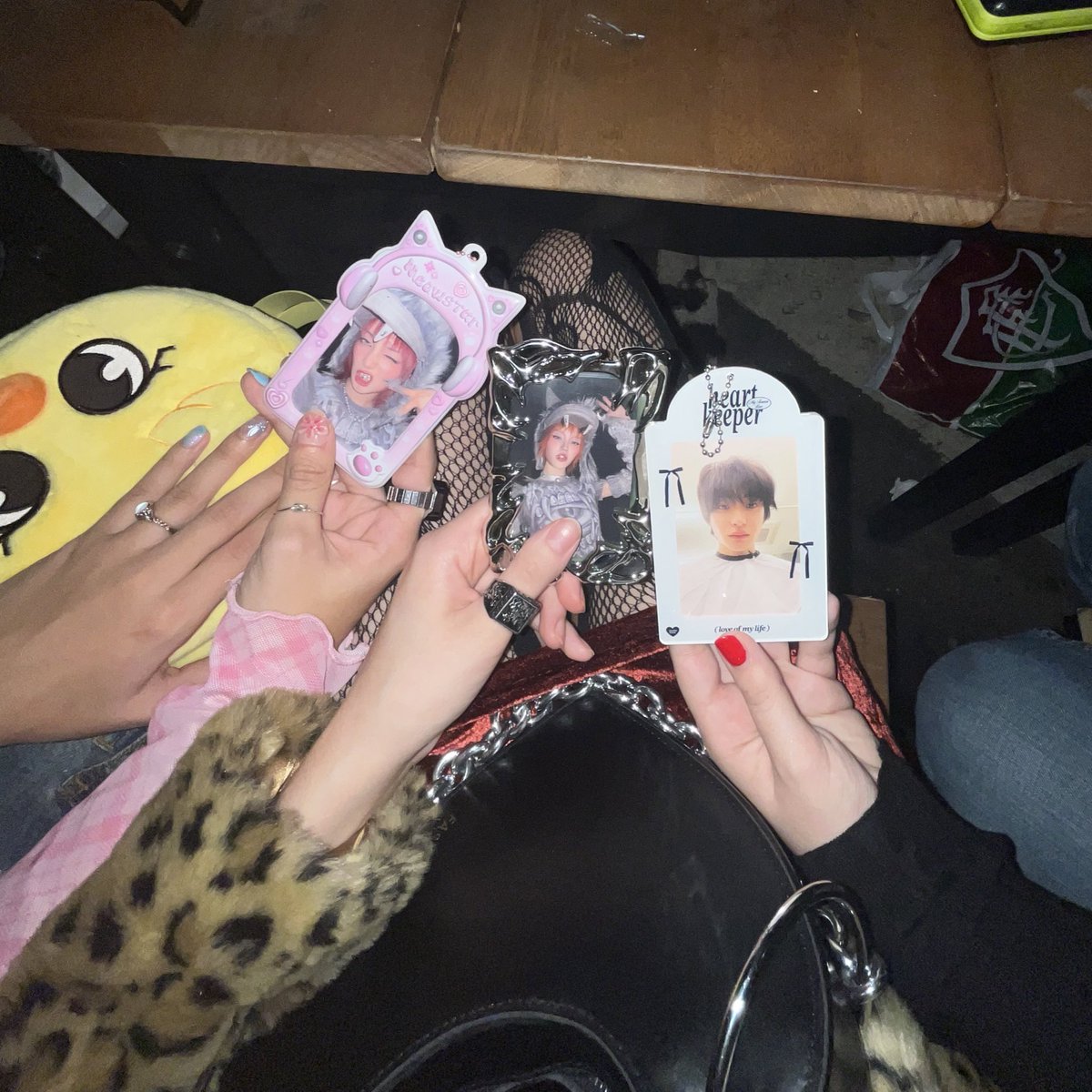 wolfchrn's tweet image. girl’s night 🍻🐶⭐️🥨 
@ju__urin + vivy ♪(๑ᴖ◡ᴖ๑)♪