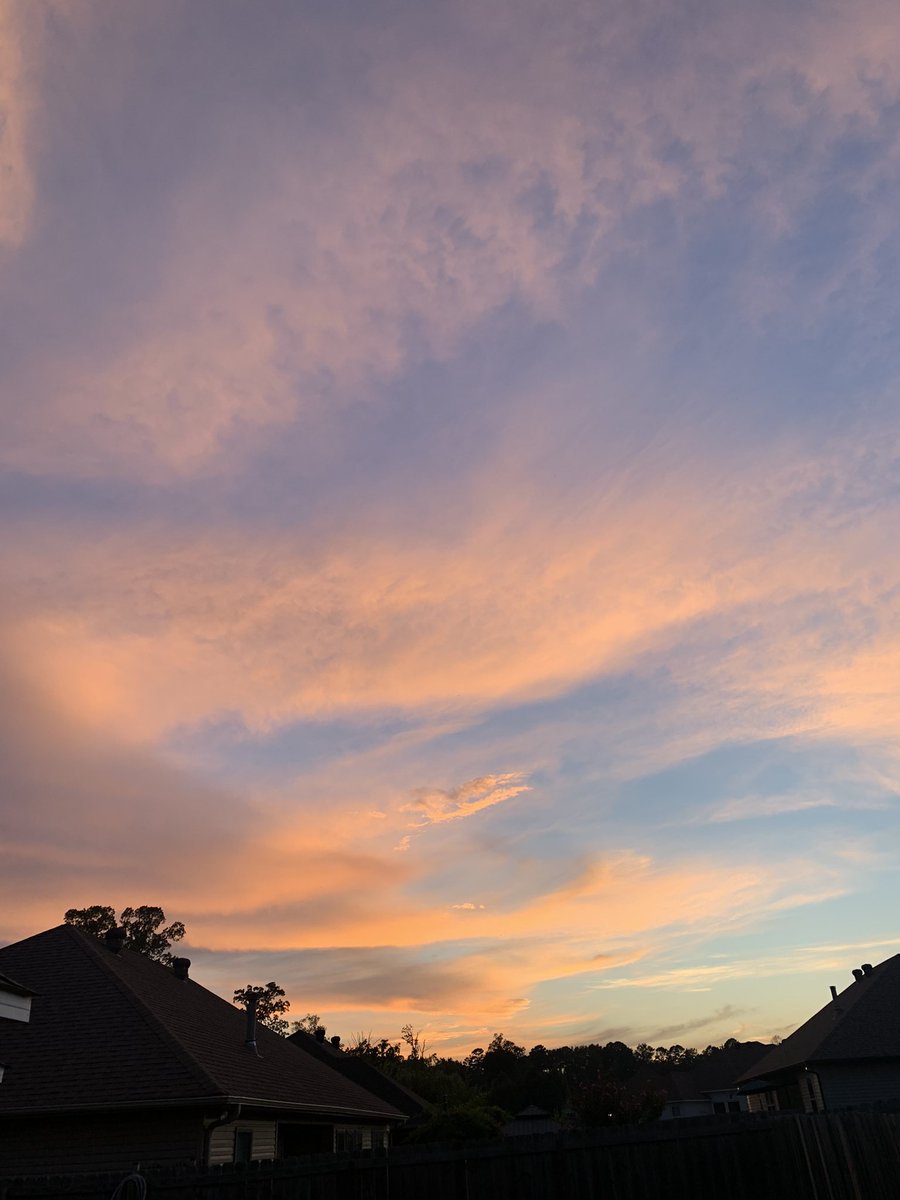 dupuyc3's tweet image. Beautiful sunset here in Benton tonite!!!
@ToddYakoubian @KATVJames